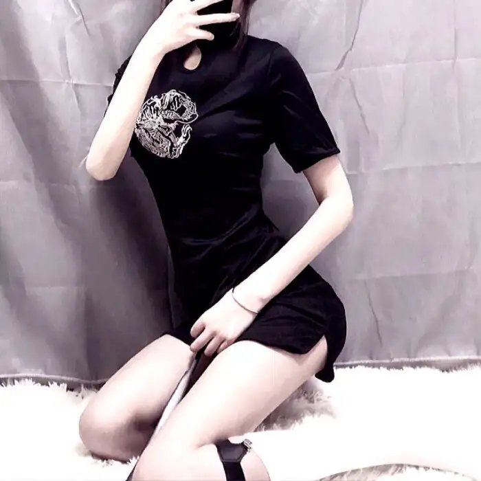 一袭青衣处女心